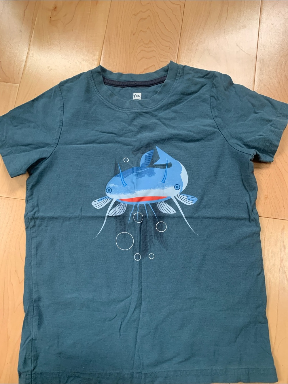 Tea Collection Blue Graphic Fish Tee sz 8
